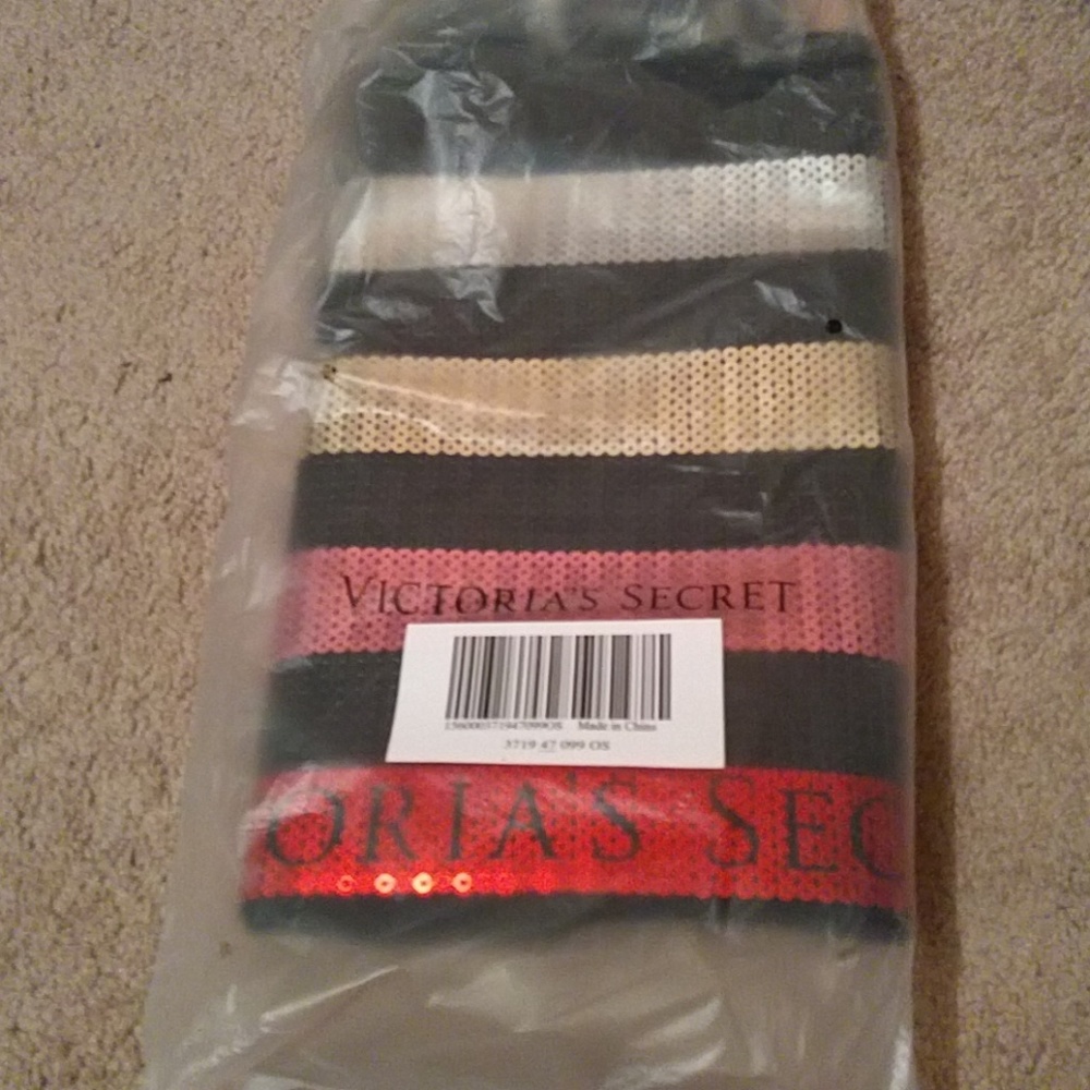 Nwt VS Tote